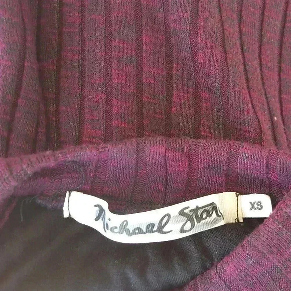 Micheal Stars Burgundy & Black Ribbed Knit Long Sleeve Cold Shoulder Shift Dress - Picture 4 of 5